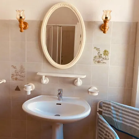 Apartment Solacargese De Charme Vue Imprenable Mediterranee *