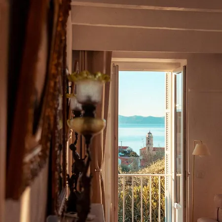 Solacargese-le Jardin D'irene-vue Panoramique Exceptionnelle Sur La Mediterranee Apartment *
